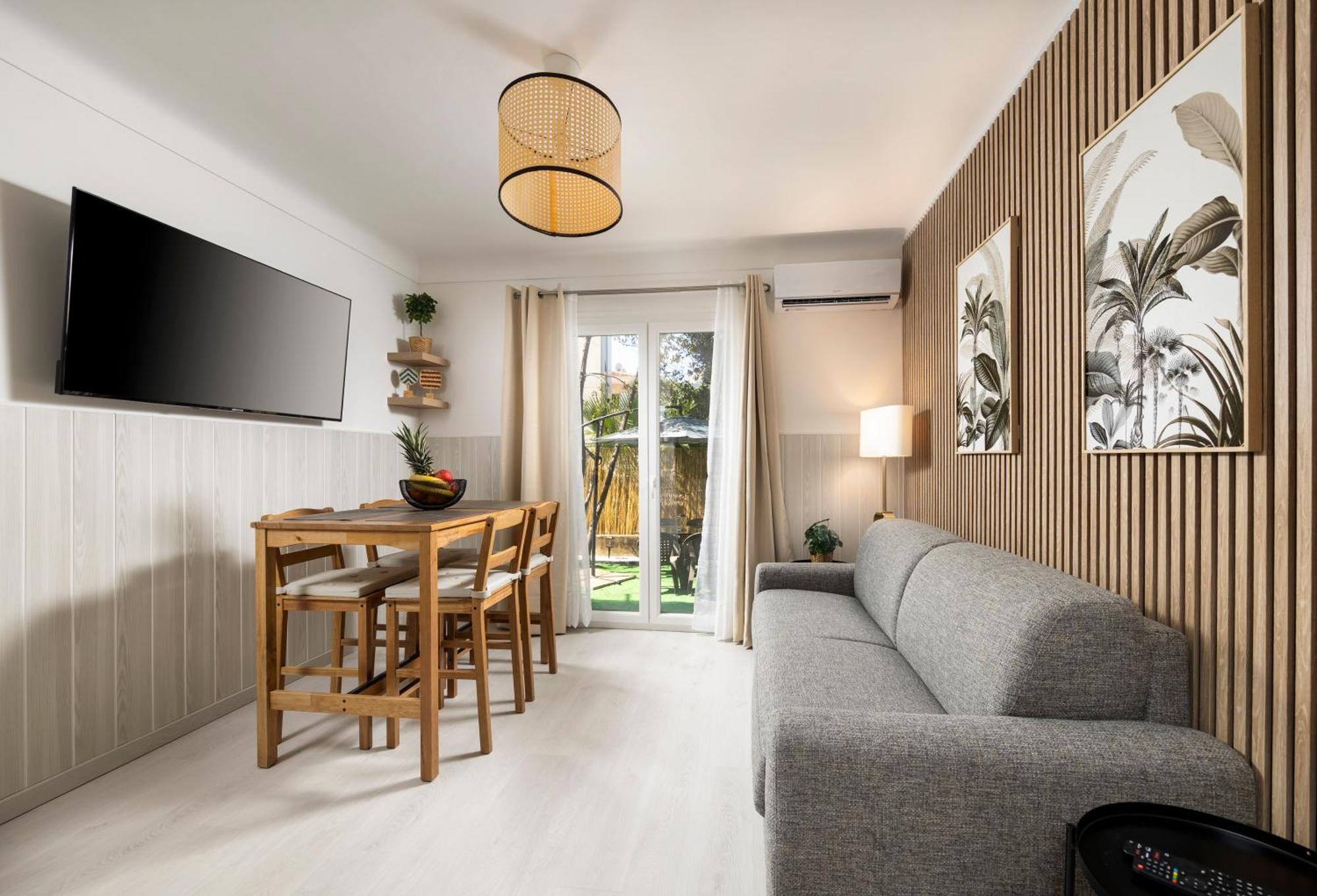 Apartment Bord De Mer- Avec Jardin *