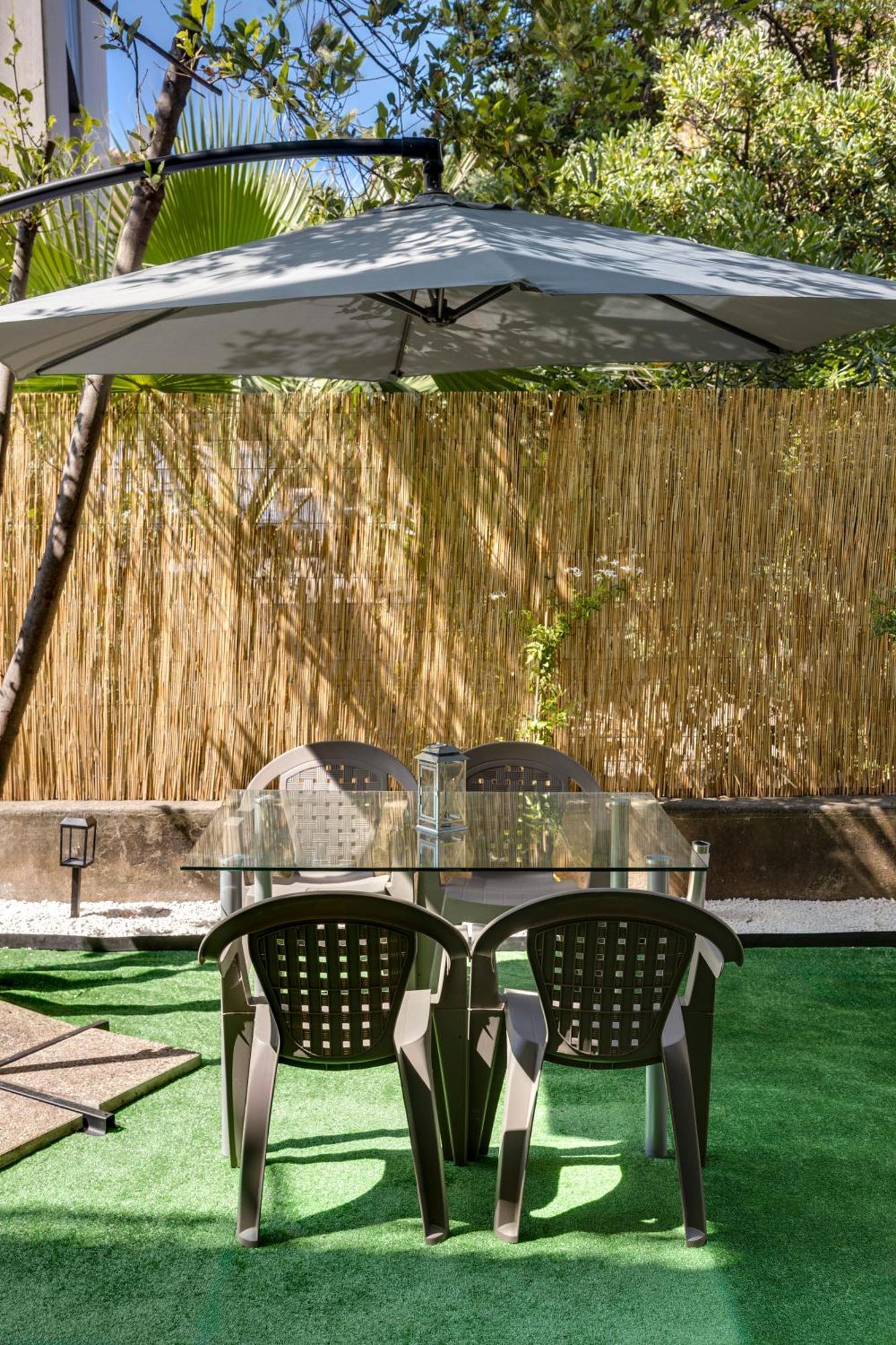 Bord De Mer- Avec Jardin Apartment